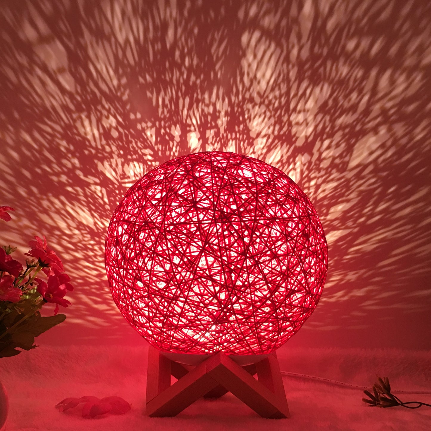 Creative Linen Table Lamp Novel and Unique LED Intelligent Ball Lamp