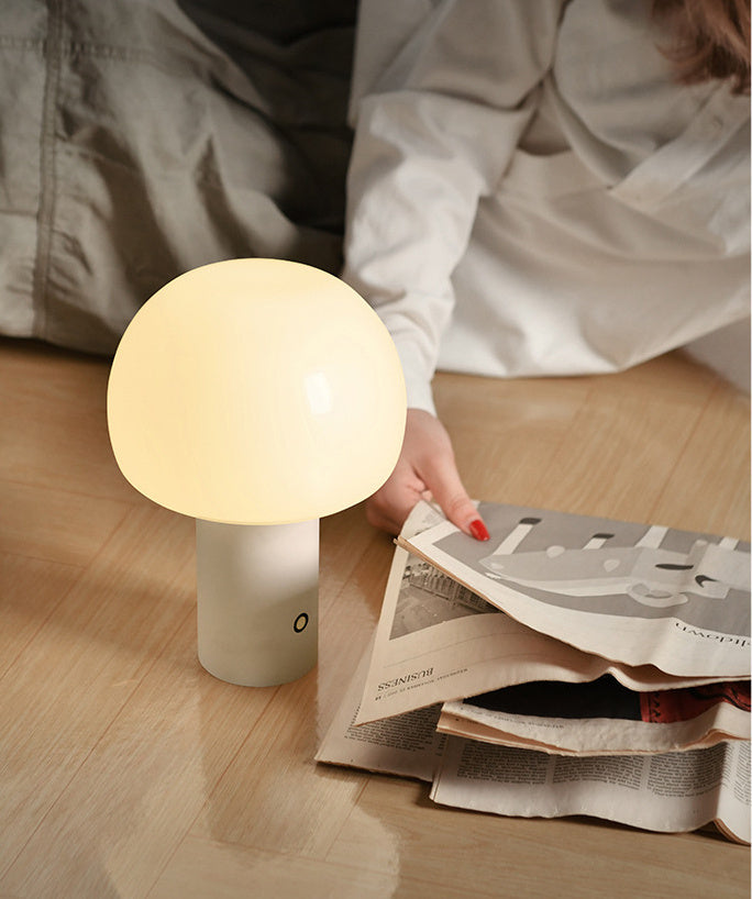 Small Mushroom Desk Lamp Wireless Charging Light