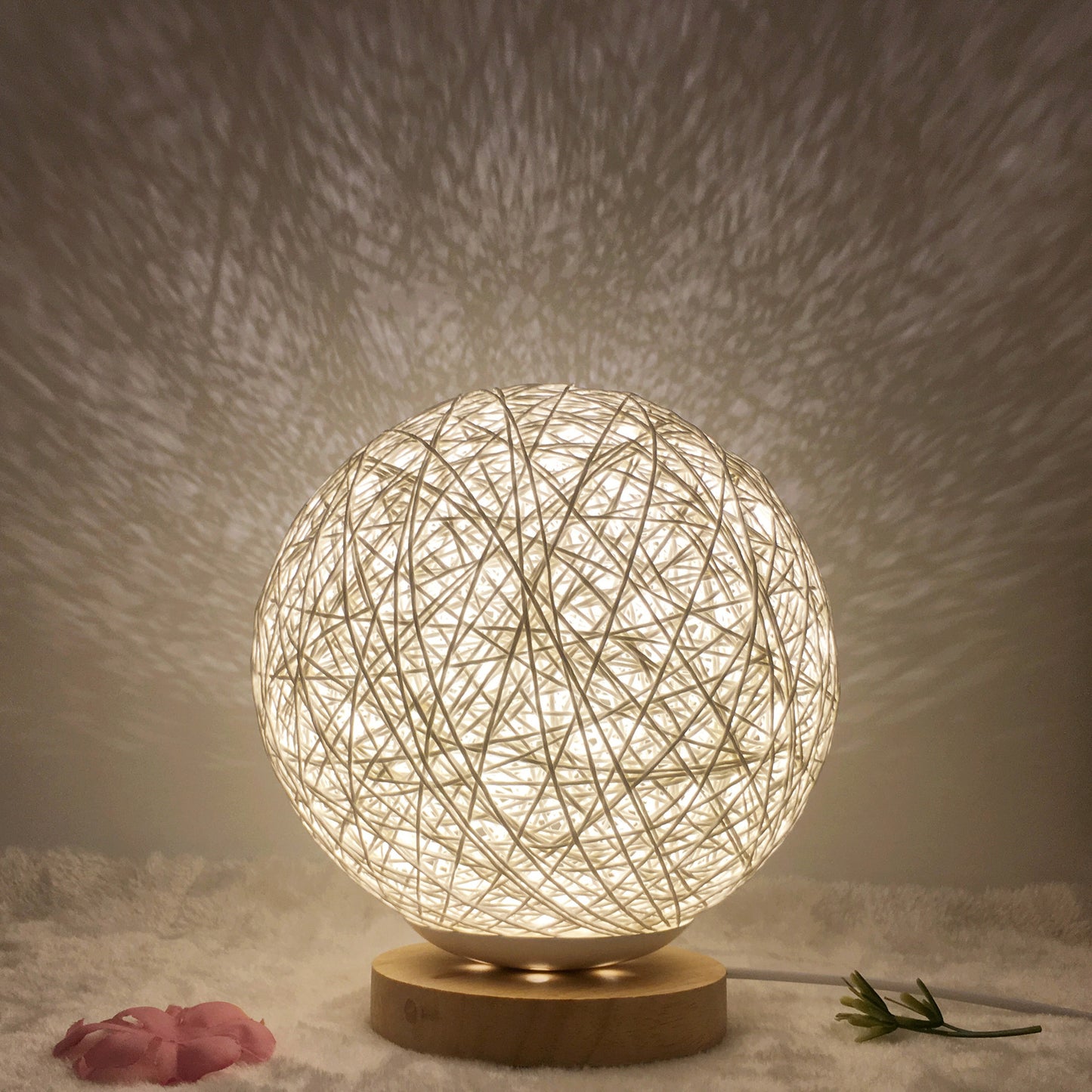 Creative Linen Table Lamp Novel and Unique LED Intelligent Ball Lamp