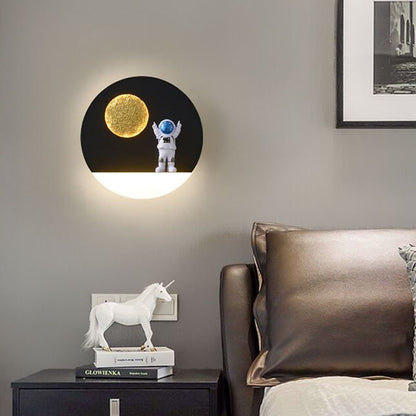 Bedroom Bedside Astronaut-shaped Shelf Wall Lamp