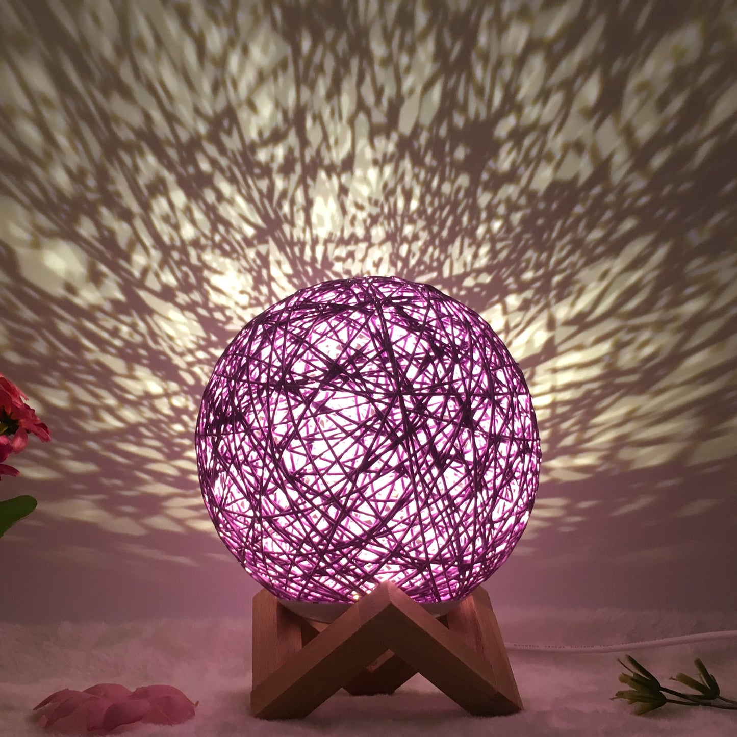 Creative Linen Table Lamp Novel and Unique LED Intelligent Ball Lamp