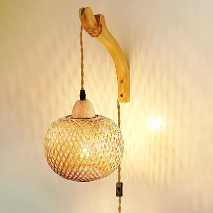 Retro Japanese Bamboo Woven Bedside Wall Lamp