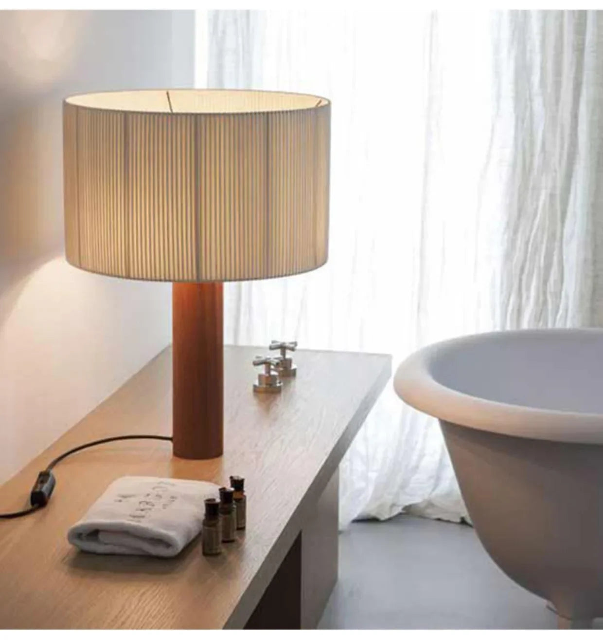 Nordic Vintage Table Lamp Solid Wood Reading Lamp