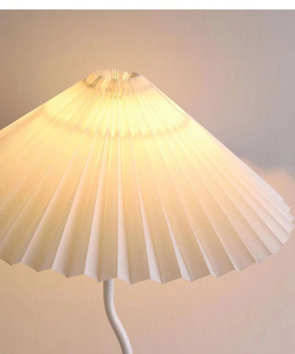 Nordic LED Desk Lamp Bedroom Bedside Living Room Retro Bar