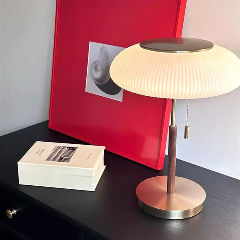 Nordic Vintage Table Lamp Solid Wood Reading Lamp