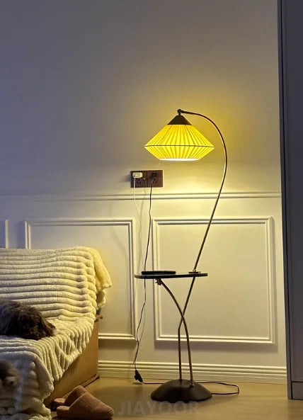 Japanese Retro Floor Lamp SofaSide Standing Lamp  Light