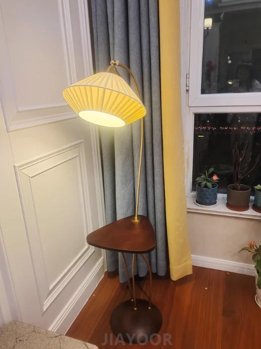 Japanese Retro Floor Lamp SofaSide Standing Lamp  Light