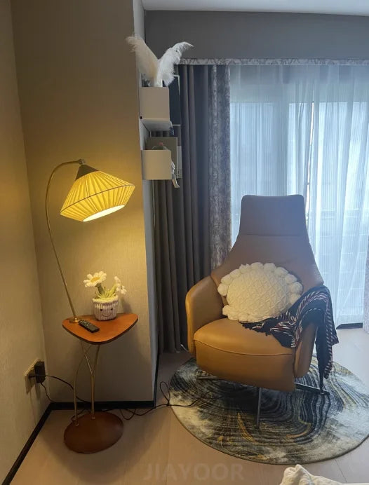 Japanese Retro Floor Lamp SofaSide Standing Lamp  Light