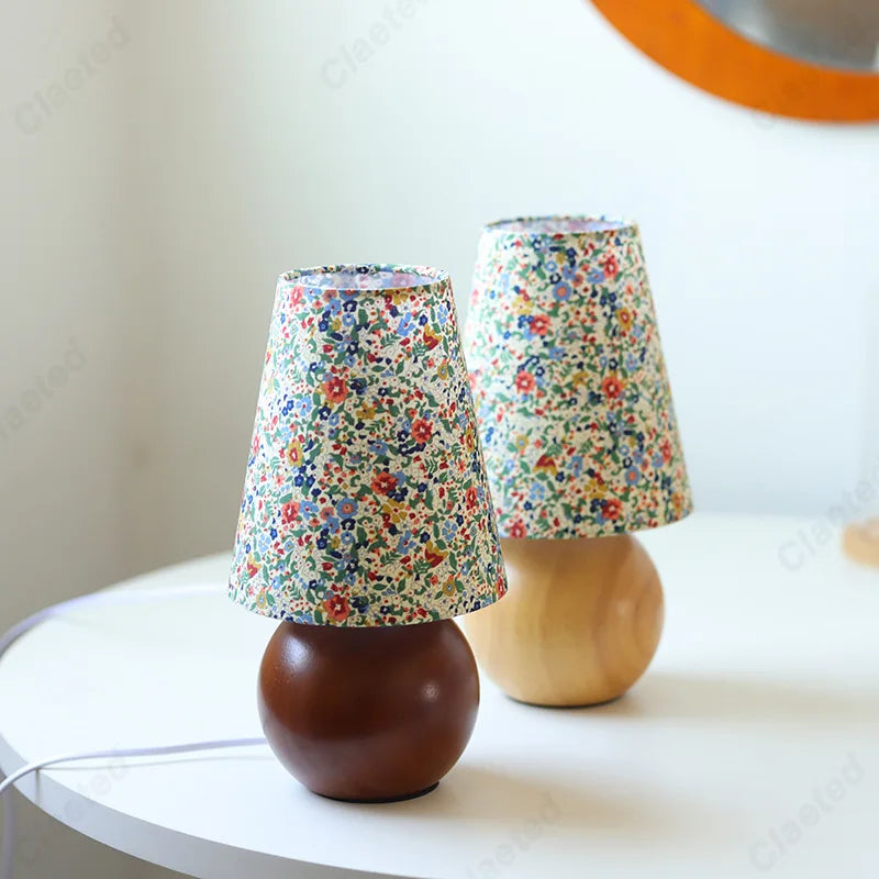 Creative Retro LED Linen Desk Lamp Solid Wood Bedroom