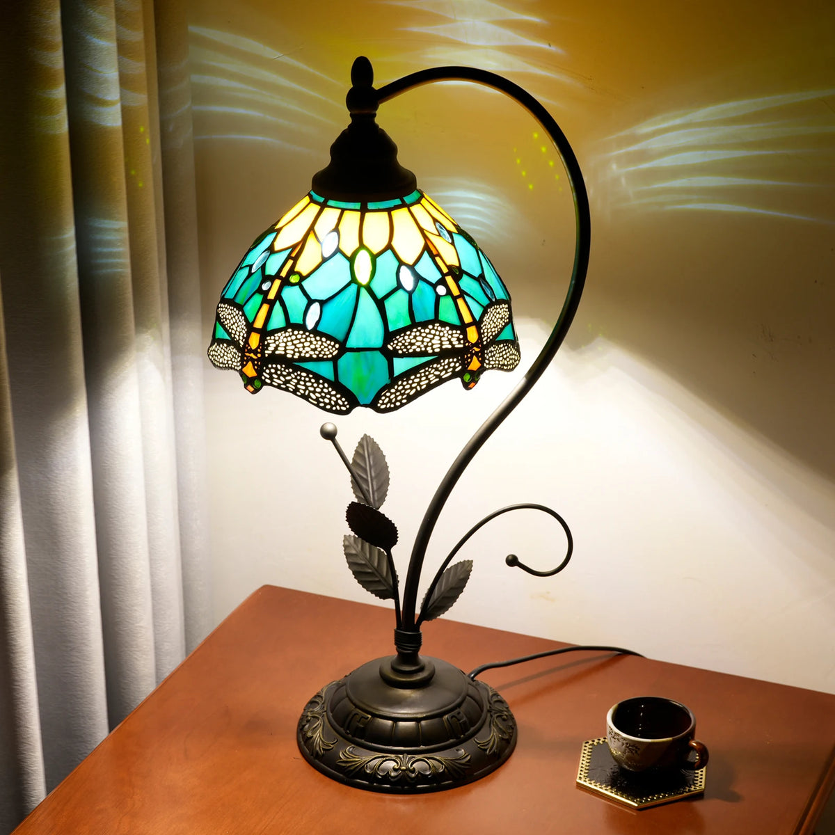 Elegant Table Lamp Stained Glass Desk Reading Light