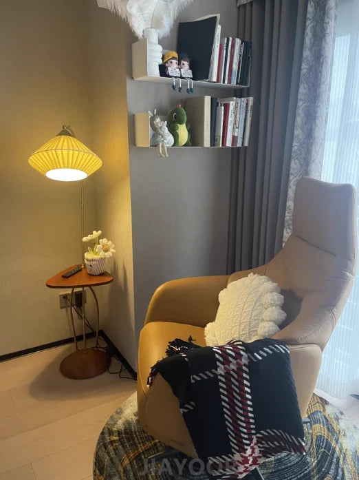 Japanese Retro Floor Lamp SofaSide Standing Lamp  Light