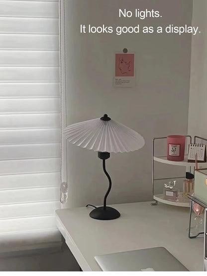 Nordic LED Desk Lamp Bedroom Bedside Living Room Retro Bar