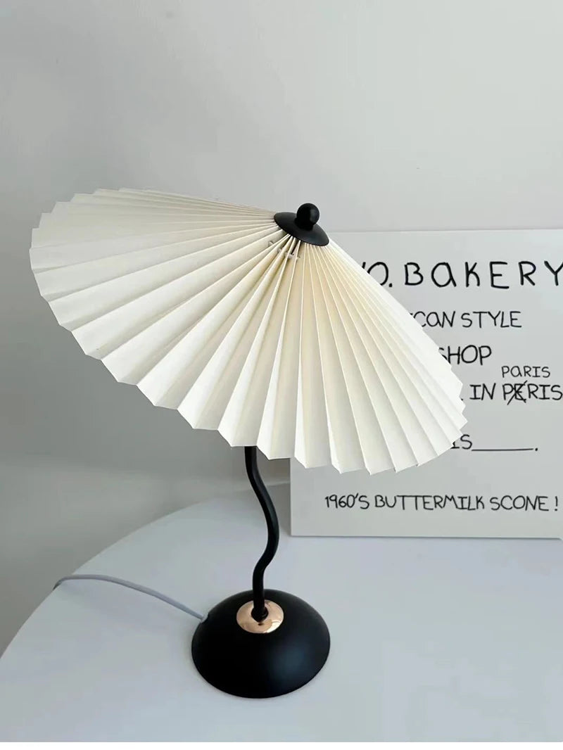 Nordic LED Desk Lamp Bedroom Bedside Living Room Retro Bar