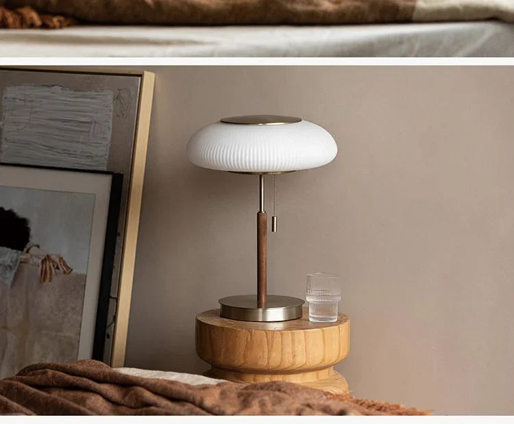Nordic Vintage Table Lamp Solid Wood Reading Lamp