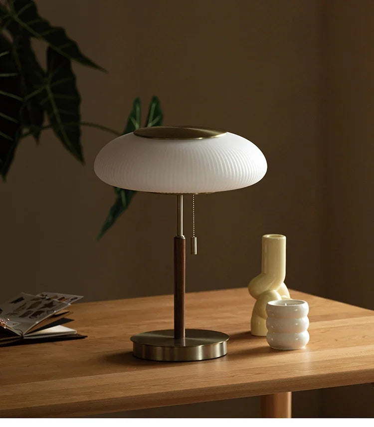 Nordic Vintage Table Lamp Solid Wood Reading Lamp