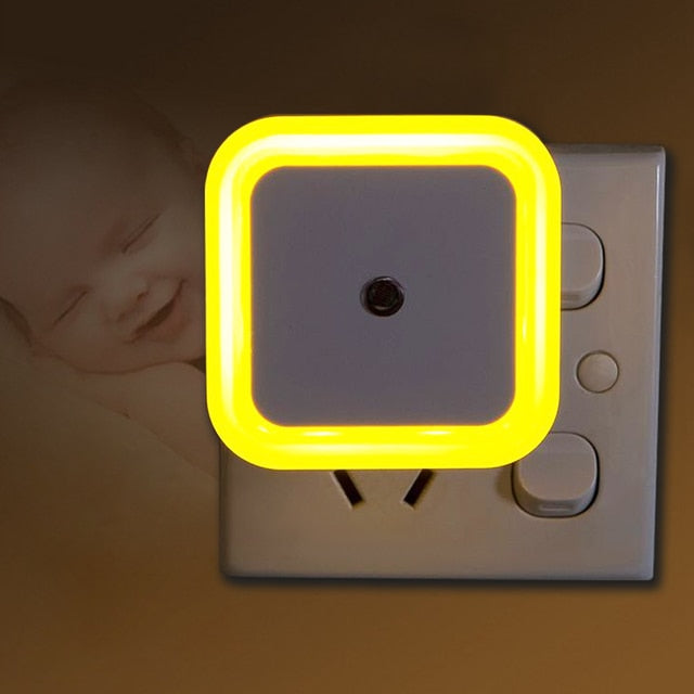 Mini LED Night Light Plug-in Dusk to Dawn Sensor Lamp