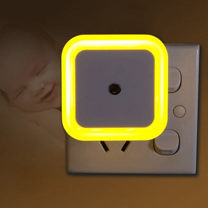 Mini LED Night Light Plug-in Dusk to Dawn Sensor Lamp